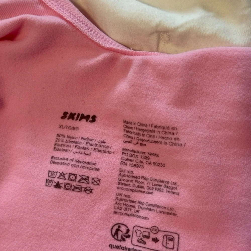 SKIMS Pink Lace Trim Chemise - Picture 3 of 6